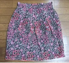 M 美品 スカートユニクロ　花柄 ひざ寸 フレアスカート ウエストゴム