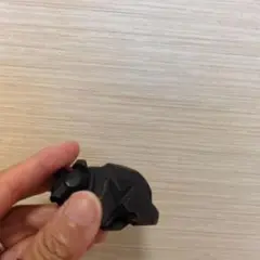 入手困難　黒い熊の形の置物