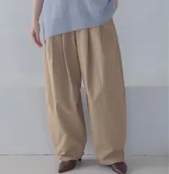 【apart by lowrys】コクーンボリュームパンツ　キャメル