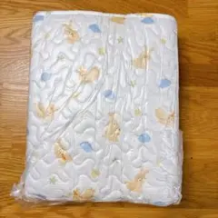 新品❣️ウサギと雲柄のキルティング寝具プレイマット マット