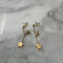 Dior 星型チャーム ピアス(両耳用)