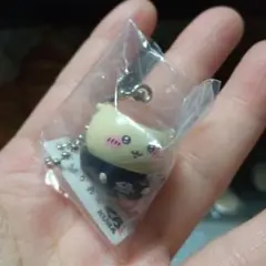 ちいかわ　くら寿司　くりまんじゅう　オリジナルフィギュア　キーホルダー