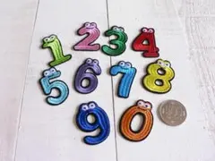 【ばら売可】♬数字　目玉 アイロンワッペン　ナンバー　数字 　10枚