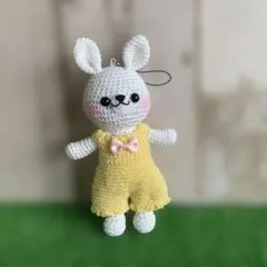 白うさぎちゃん あみぐるみ オーバーオール