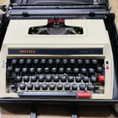 当時物　ブラザー タイプライター WIDE-7 423 キリル文字版 ロシア語 当時物 ブラザー タイプライター WIDE-7 423 キリル文字版