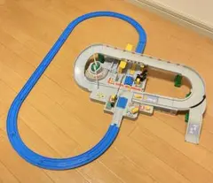 プラレール くるぞわたるぞ！カンカン踏切セット　踏切