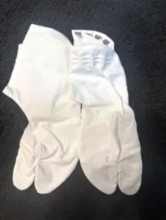 ホワイト 二股デザイン 足袋　26.5㎝