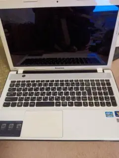 Lenovo IdeaPad Intel Core i5 ノートPC