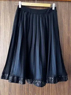 ランバン　黒いプリーツスカート スパンコール付き　38