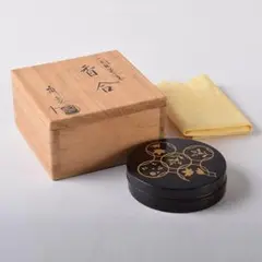 茶道具　筑城筑良作　一閑塗　花七宝蒔絵　香合　共箱　V　7861 茶道具 筑城筑良作 一閑塗 花七宝蒔絵 香合 共箱 V 7861 美術品