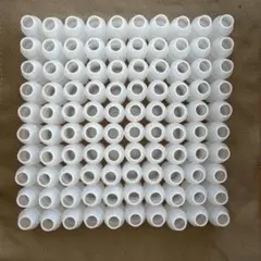 白いプラスチック製円筒形容器100個セット