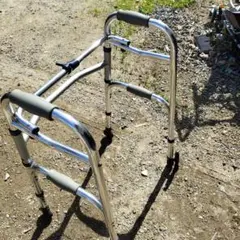 Item thumbnail for item 423d1b7c-cf1a-4e68-a424-382a2a4fc23b
