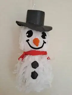 雪だるまのピニャータ