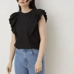 美品　アダムエロペ　フリルプルオーバー Tシャツ