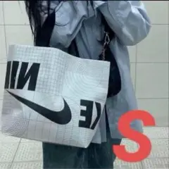 Item thumbnail for item f24787a5-d108-4783-8565-050d61c93099