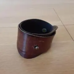 レザー ブレスレット カフスタイル ブラウン