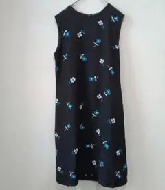 Urban Now（M）ノースリーブワンピース 花柄 ブラック フラワー柄