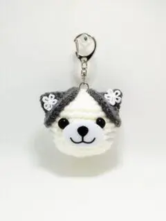 あみぐるみ犬キーホルダー 白とグレー