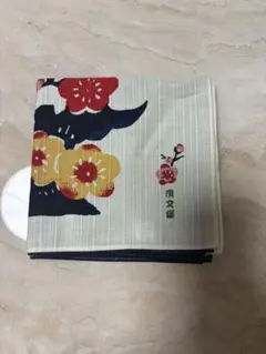 【お値下げ中‼️】花柄デザイン ハンカチ　和風