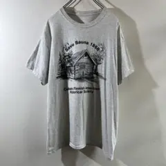 T-88 Savu Sauna 1868 house プリント Tシャツ グレー