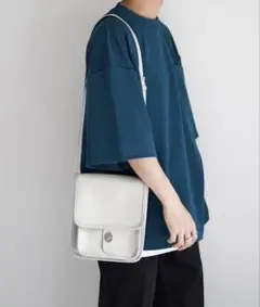 Item thumbnail for item 58e564af-a15f-43c9-acef-2e9686fb74fe