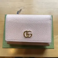 GUCCI 三つ折り財布 ピンク GGモーマント