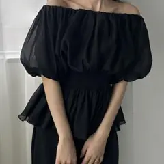 オフショルボリュームシアーブラウス