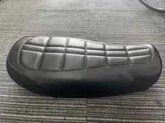 kz1000ltd kz1000 シート　ベルト穴有り中古 車種から,KZ900/Z750A4/A5,ボディ関係（外装）,シート | PMC公式