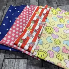 ニット生地.メッシュ素材小さなハギレ+おまけ付き