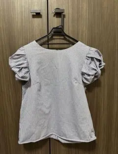 ロペ　袖フリルブラウス