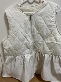 アイボリー キルティング ジレ　新品、未使用　Lサイズ