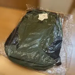 新品ま未使用　Reebok SHELL BAG カーキ