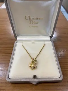 Christian Dior クリスチャンディオール　ネックレス 刻印、箱　有り