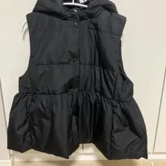 試着のみ　フード付きペプラム中綿ベスト