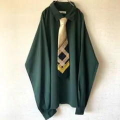 幾何学柄ネクタイ×長袖シャツ L オーバーサイズ ダークグリーン
