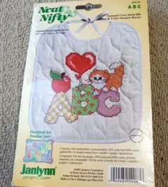 【手芸】Neat Nifty 刺繍キット　クロスステッチ 赤ちゃん用スタイ