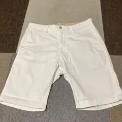 ナノユニバース　ホワイトショートパンツ　白　ハーフパンツ
