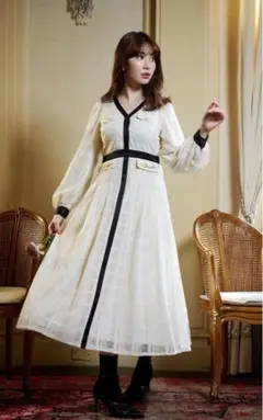 Nottingham Lace Long Dress