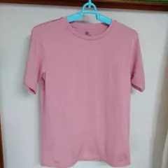 UNIQLO ピンク アンダーシャツ 150