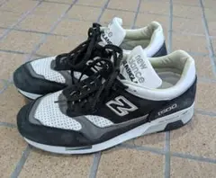 美品　New Balance 1500 ブラック/ホワイト/グレー