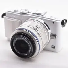 OLYMPUS PEN E-PL6【1605万画素】❤自撮り対応♪❤
