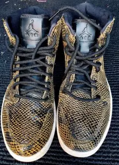 最終値下げ！Air Jordan 1 パイソン柄ハイカットシューズ。値下げ禁止！