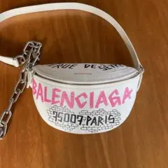 BALENCIAGA グラフィティクロスボディバッグ