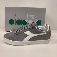 《diadora》新品 スウェード ・スニーカー