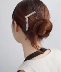 アネモネ　ボールチェーン×ビジューラインクリップ ヘアクリップ 1点
