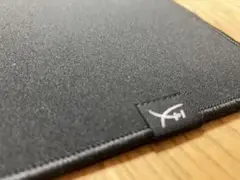 HYPERX 赤いドットパターン マウスパッド