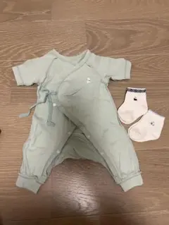 familiarミントグリーン ベビー肌着 50cm 靴下付き
