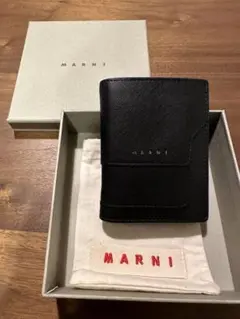 marni 二つ折り財布(箱・袋あり)