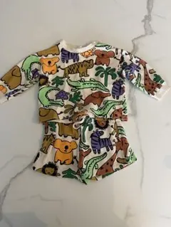 H&M 動物柄セットアップ