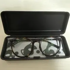 ボストン型サングラス　調光サングラス